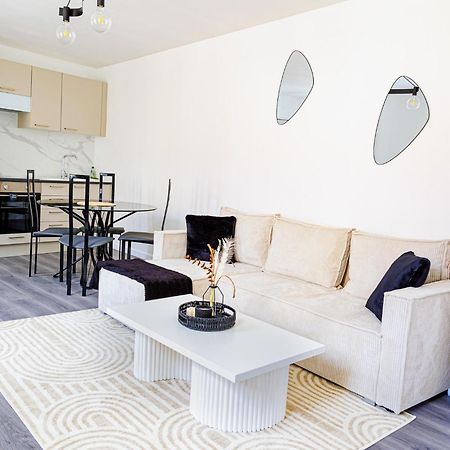 Le Cocon Cormeillais Cormeilles-en-Parisis ภายนอก รูปภาพ